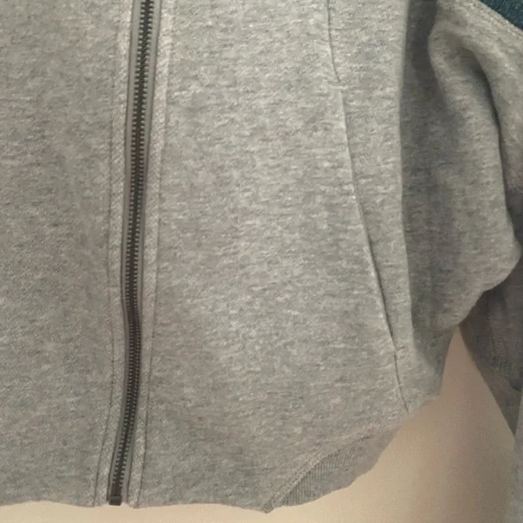 NWT Cropped Free People Movement Sweatshirt. Size XSmall - Picture 5 of 12